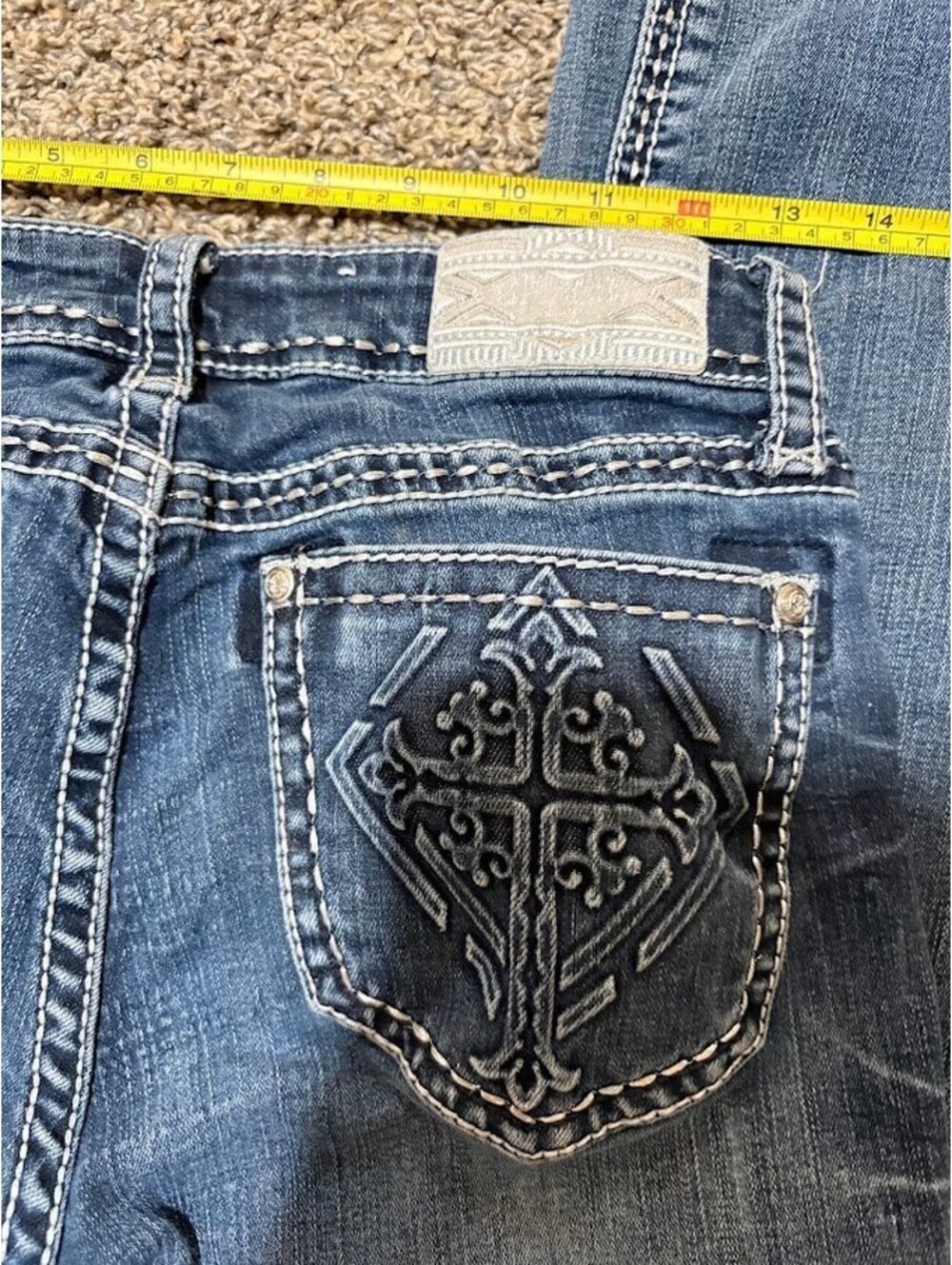 Grace in LA Women's Size 26 Y2K Maltese Cross Embroidered Pocket Bootcut Jeans - Picture 6 of 7